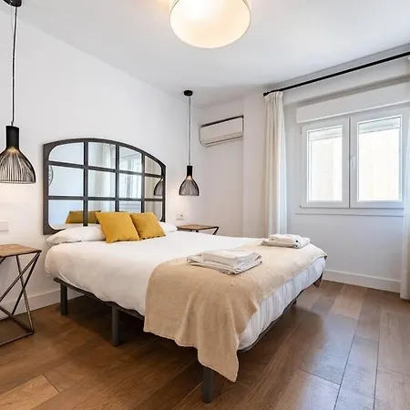 Super Flat With Terrace And Free Parking Apartment