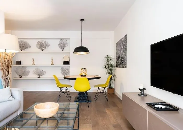 Super Flat With Terrace And Free Parking Апартаменты *