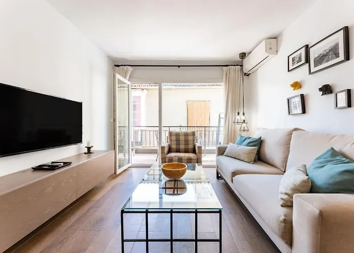 Super Flat With Terrace And Free Parking Апартаменты Малага