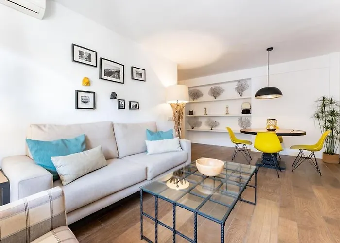 Super Flat With Terrace And Free Parking