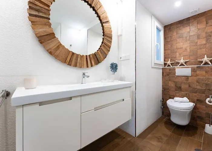 Super Flat With Terrace And Free Parking * Малага